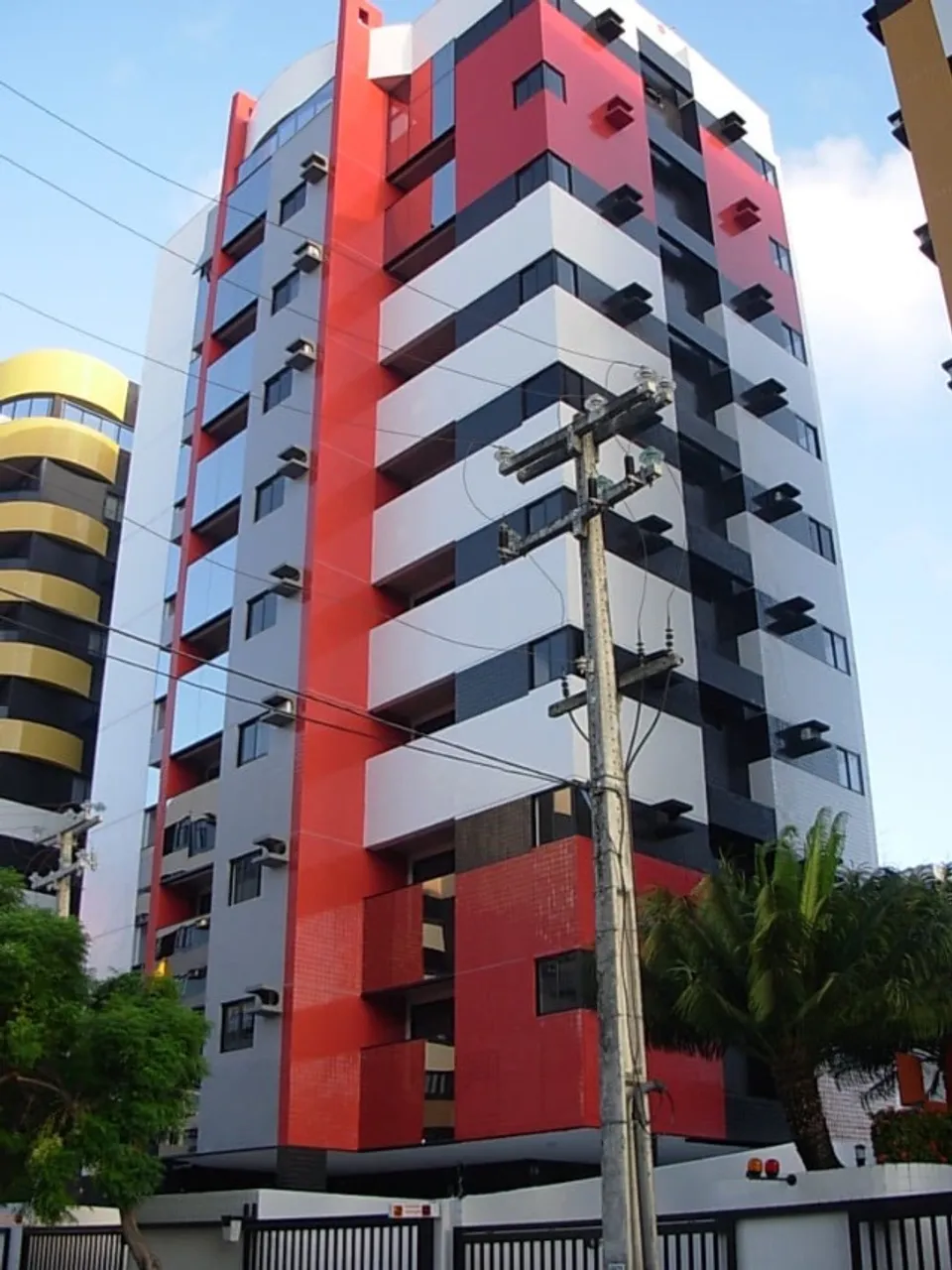 Aluga-se apartamento mobiliado na Ponta Verde