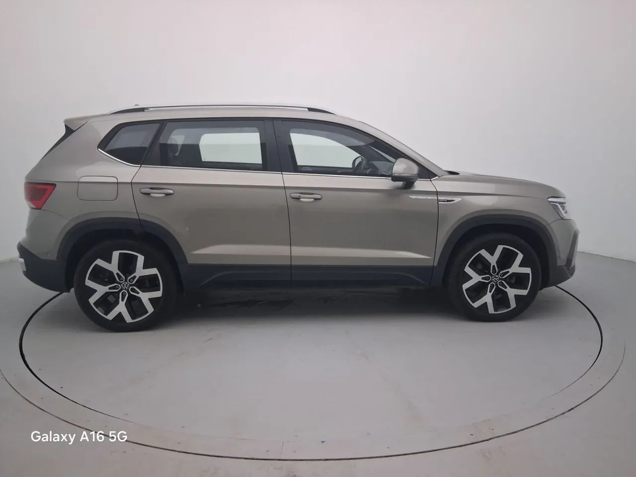 Volkswagen Taos Highline 1.4 250 TSI Flex Aut., foto 6 de 18