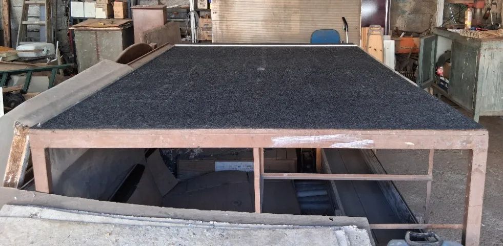 Mesa para vidraçaria 