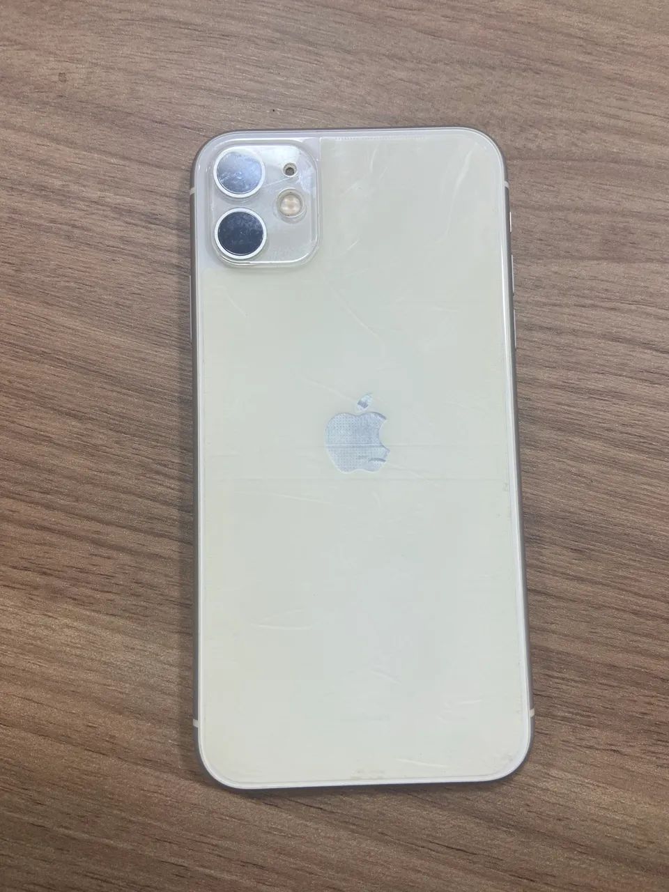 IPHONE 11 bom estado , mancha na tela  - Foto 4