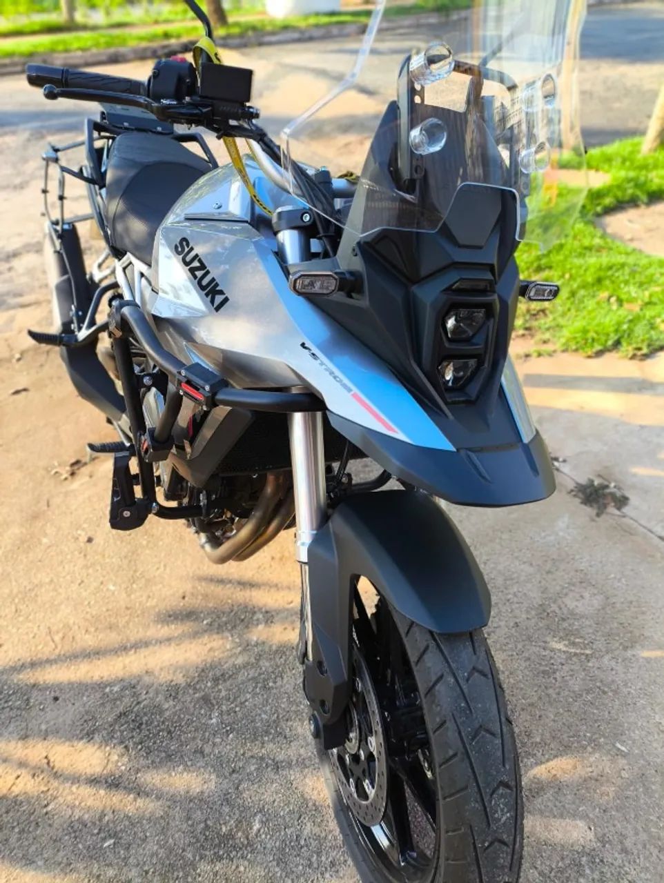 Suzuki VSTROM 800 