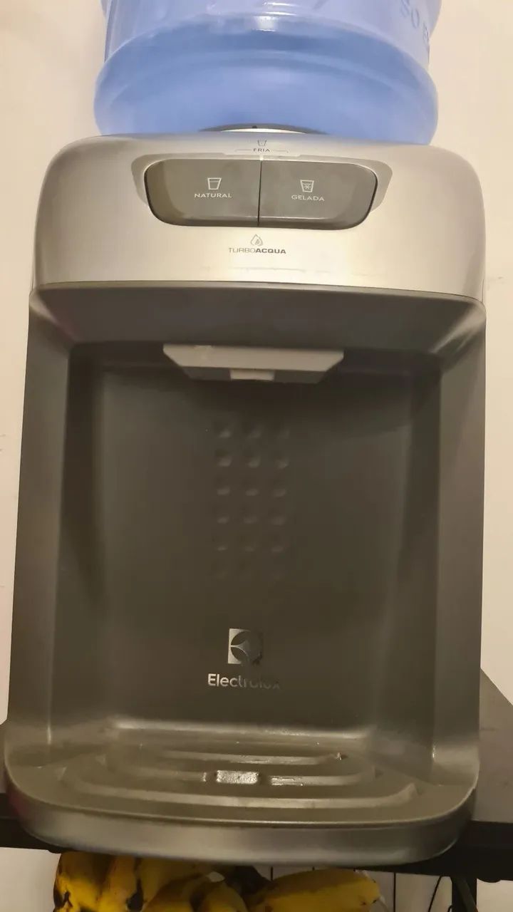 Gelagua Eletrolux estado de zero - Foto 2
