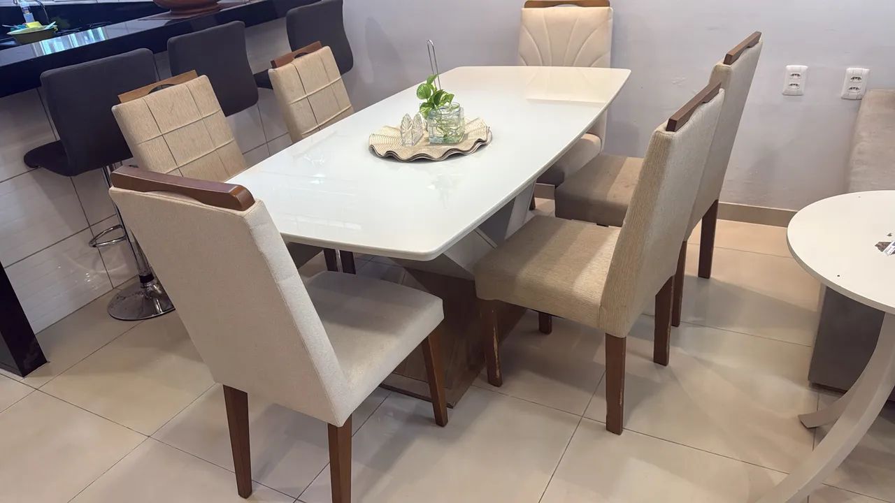 Mesa com cadeiras