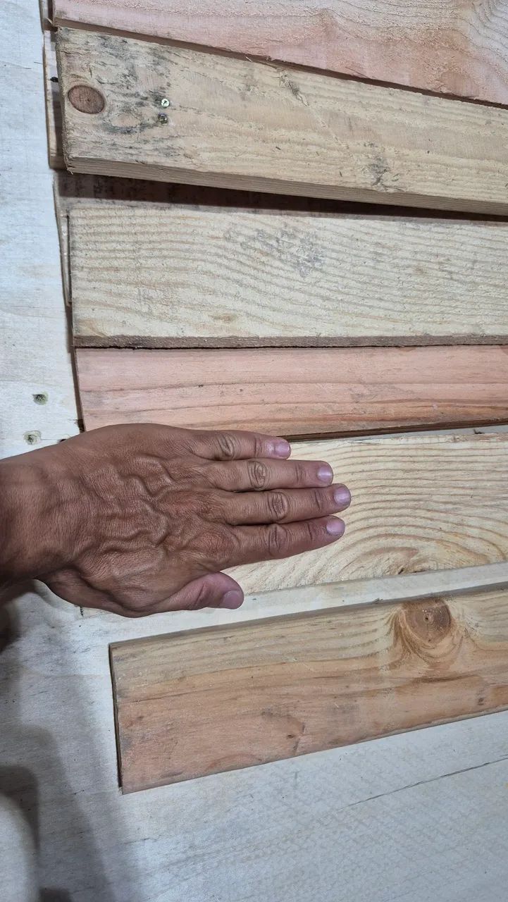 Ripas de pallets medida 0.48 centímetros, valor 1.00 real unidade,entregamos.  - Foto 4