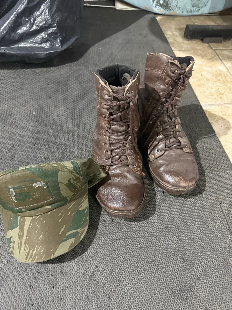 Kit militar marrom 