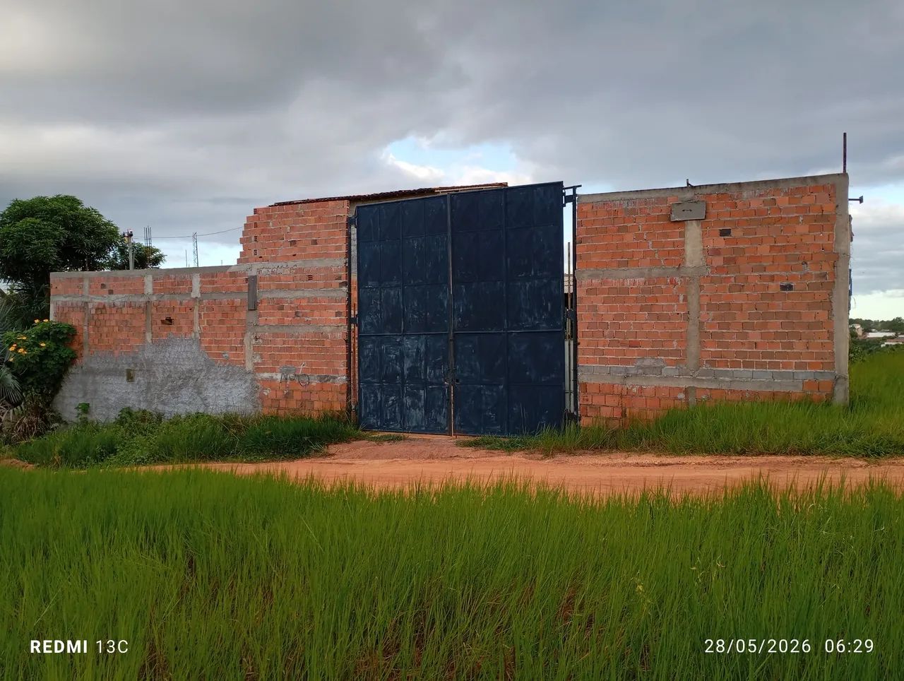 Aluguel de casa e dois galpões tudo juntos  - Foto 4