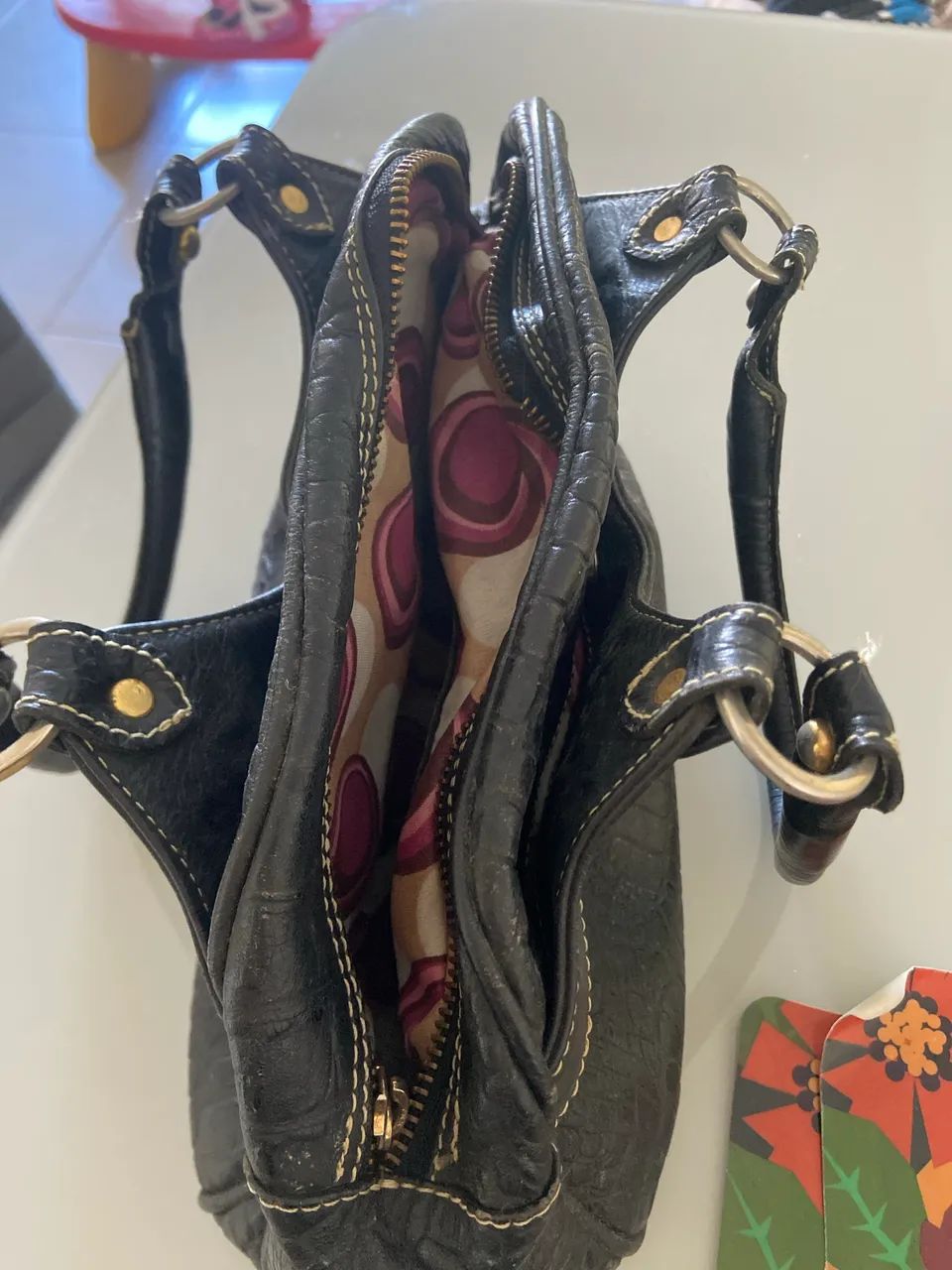Bolsa de couro preta Ferrette - Foto 2
