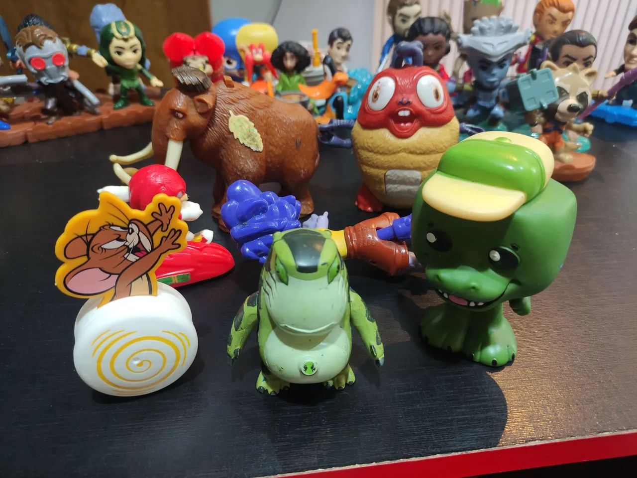 Kit c/ 7 personagens Macdonald USADOS 