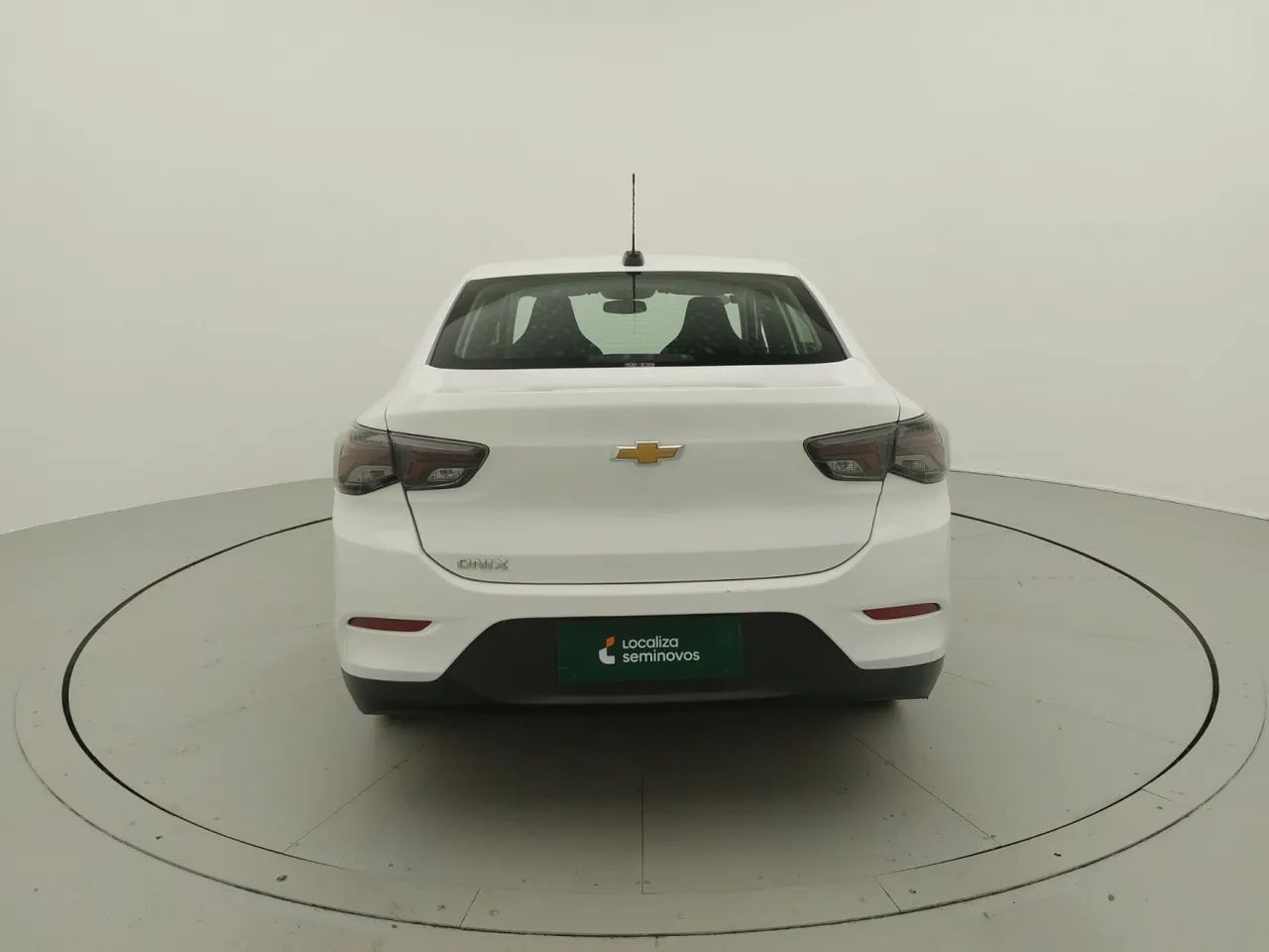 Chevrolet Onix Activ 1.4 8V Flex Aut. 4P, foto 4 de 18