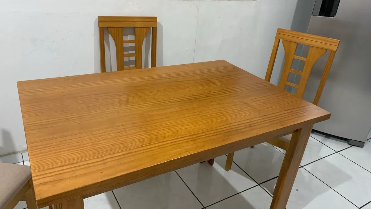 Mesa de Madeira semi nova  - Foto 4