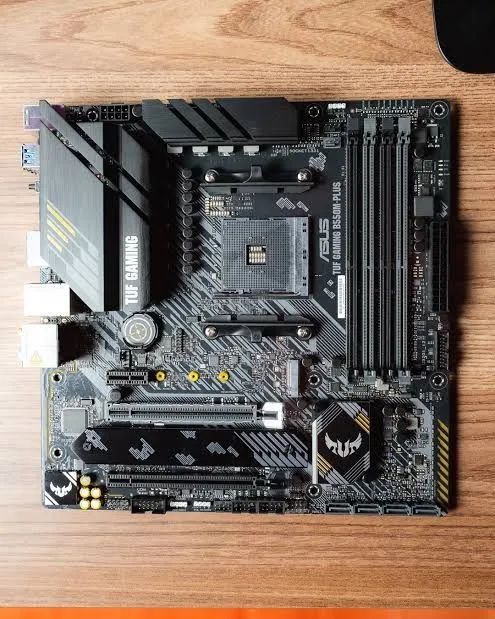 ASUS TUF Gaming B550M-Plus