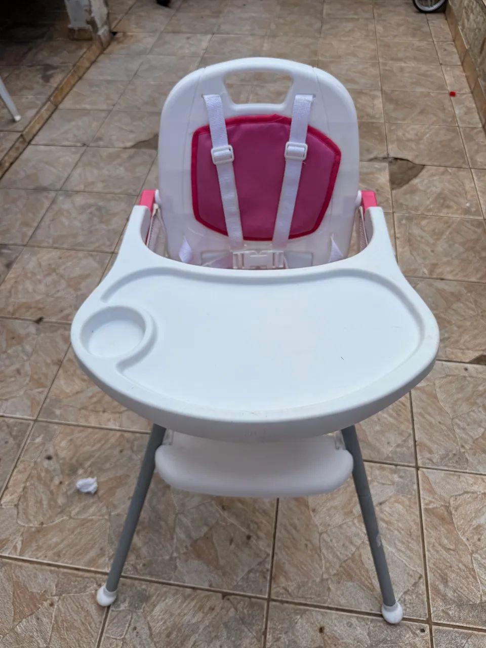 Cadeirinha de alimentação 