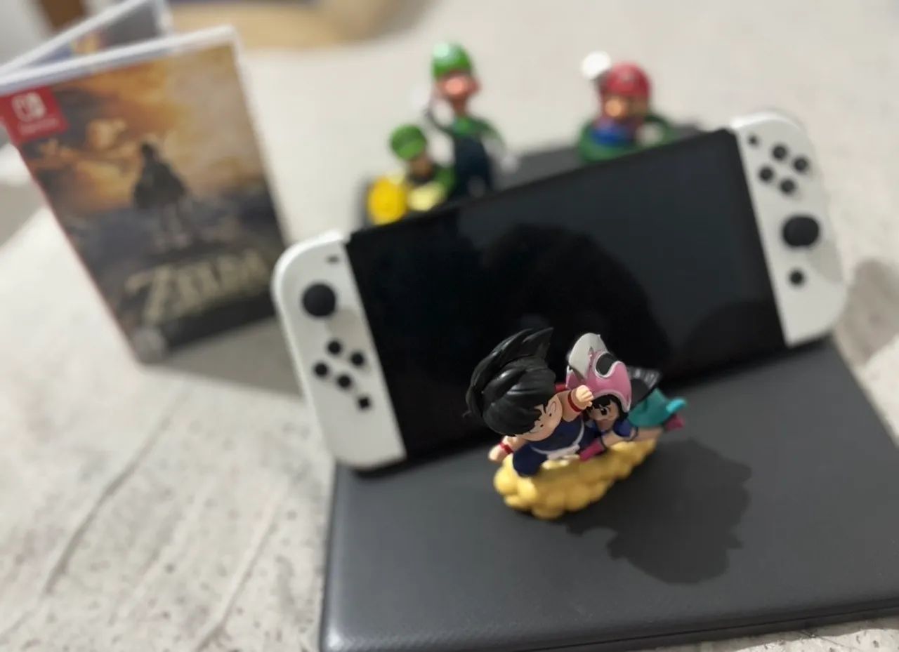Vendo Nintendo Switch Oled