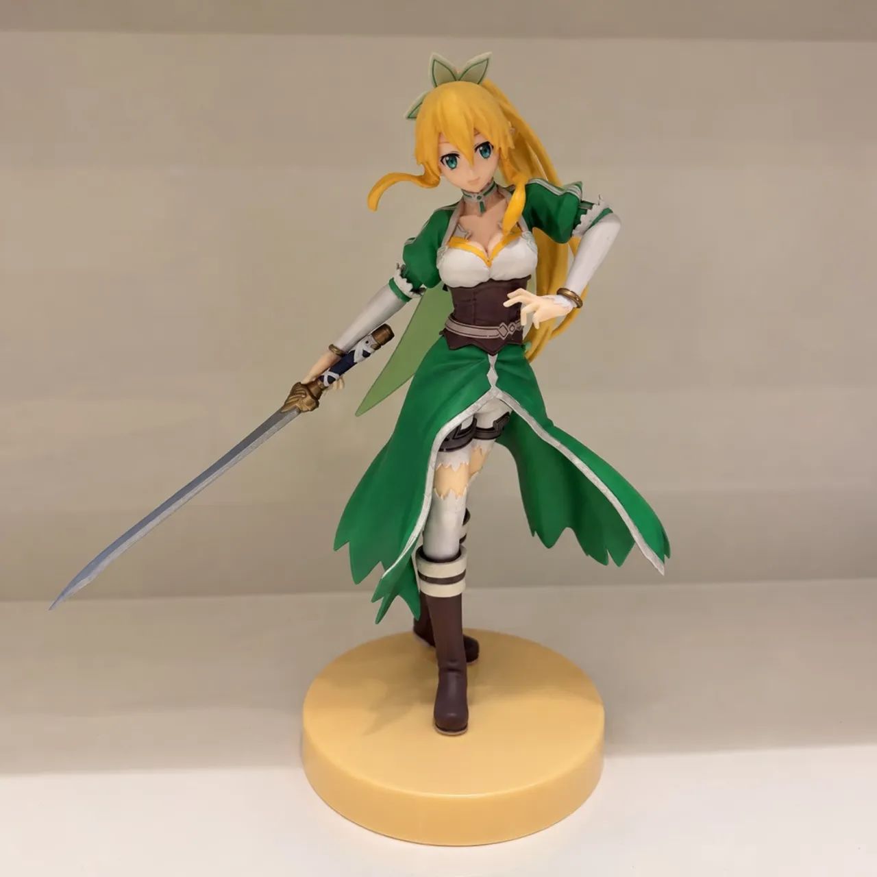 FIGURE LEAFA SWORD ART ONLINE