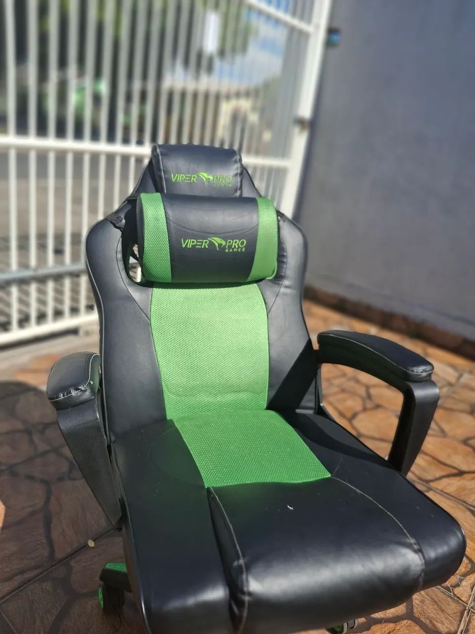 Viper Pro Chair with Defect