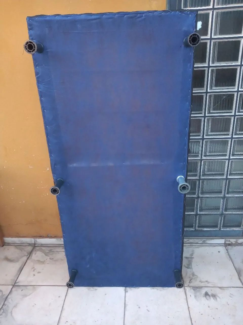 BASE BOX SOLTEIRO COM MOLAS EM ÓTIMO ESTADO  - Foto 5