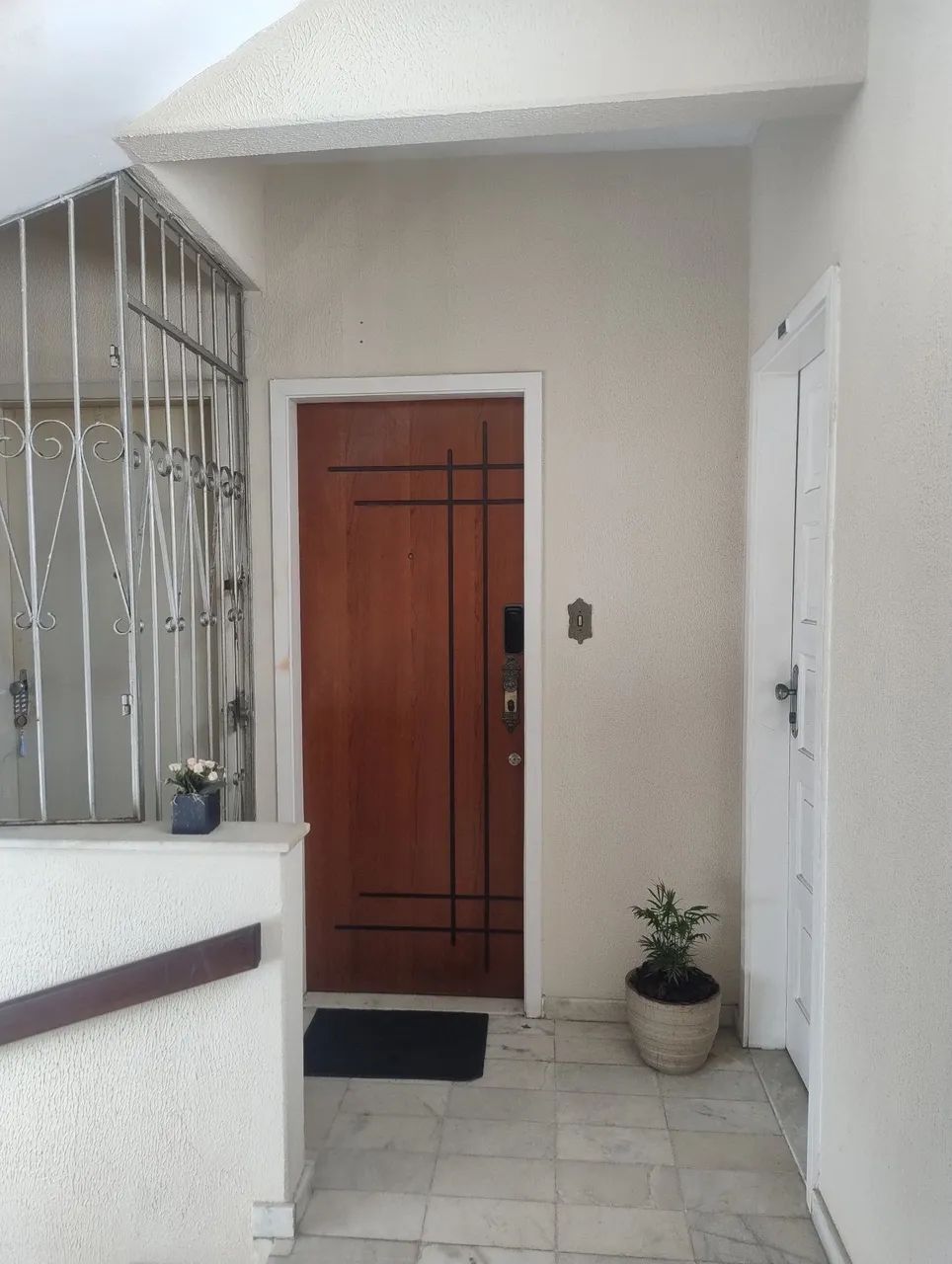 APARTAMENTO NA PITUBA MOBILIADO