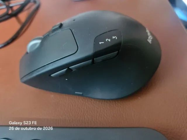 VENDO TECLADO E MOUSE LOGITECH - BLUETOOTH - Foto 3