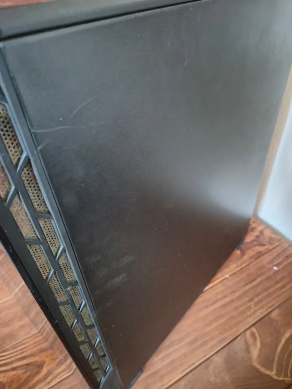 Gabinete Gamer acompanha fonte e placa mãe (sem processador) - Foto 4