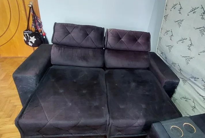 Sofá retrátil e reclinável 