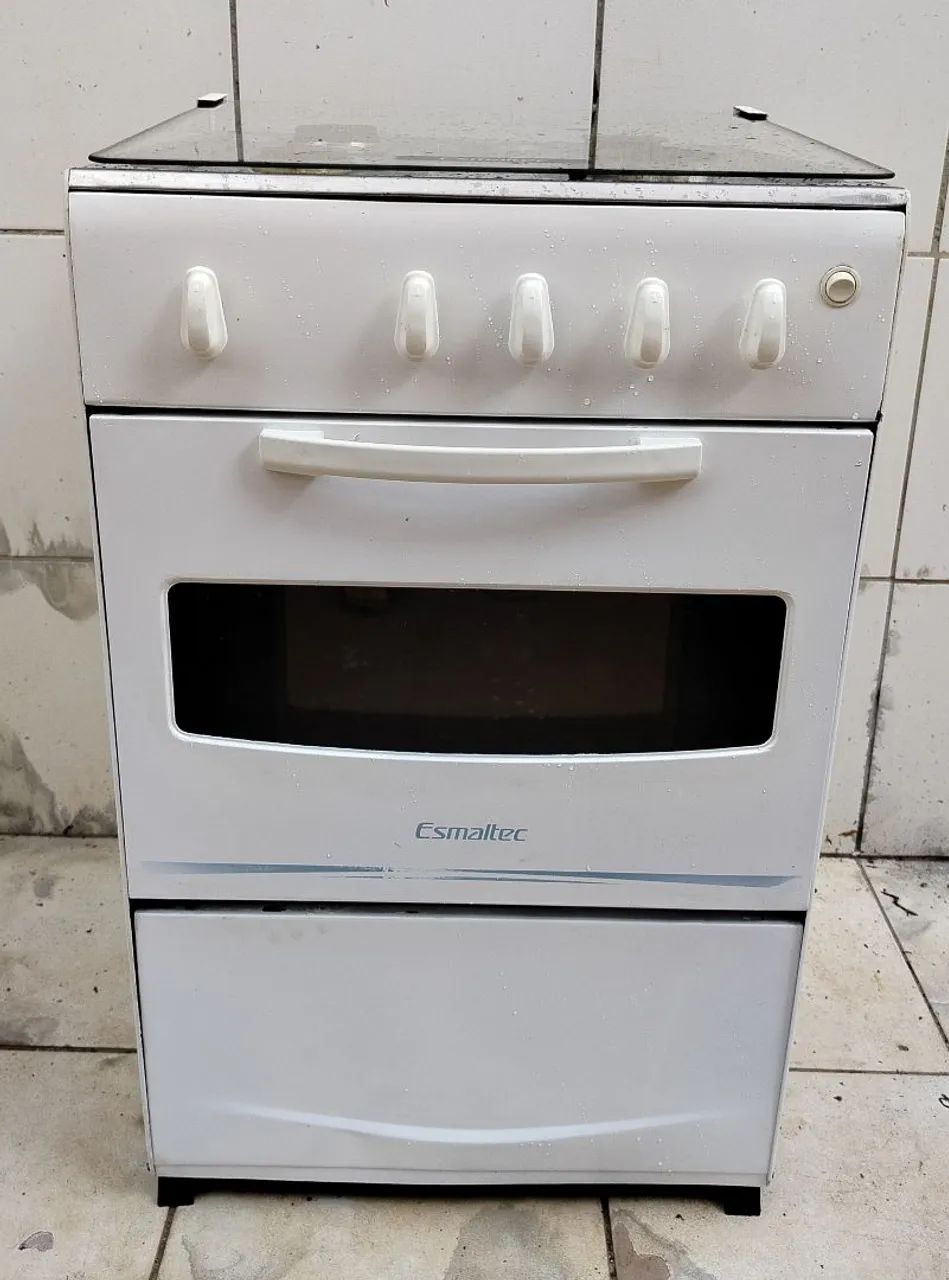 Fogão Esmaltec 4b em ótimo estado 