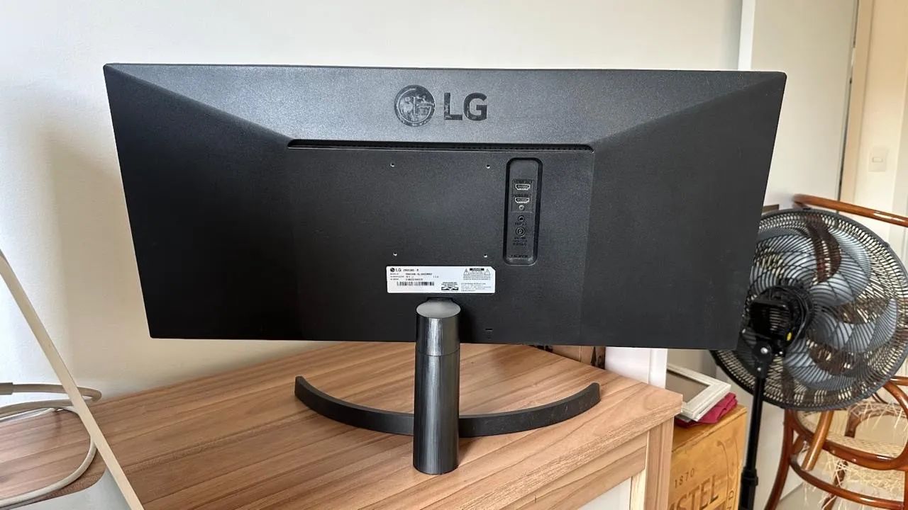 Monitor LG UltraWide 29 polegadas IPS 29WL500 75Hz  - Foto 3