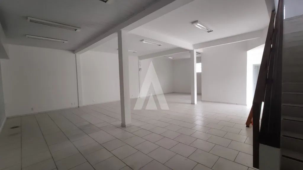 Loja comercial na região central com 217m² e 5 vagas rotativas - Foto 2