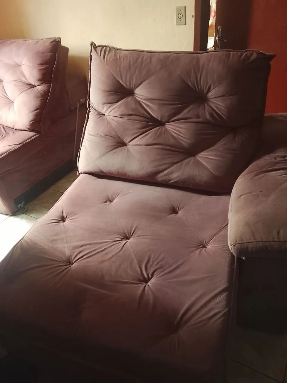 Sofá retrátil reclinável rosé  - Foto 3