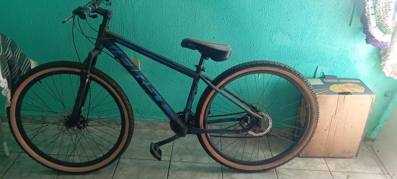 Bicicleta aro 29 detalhe de uso  - Foto 5