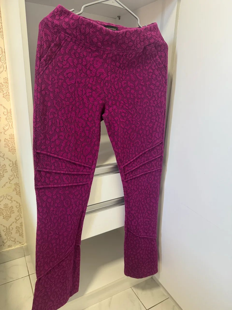 Lote Roupas femininas. - Foto 4