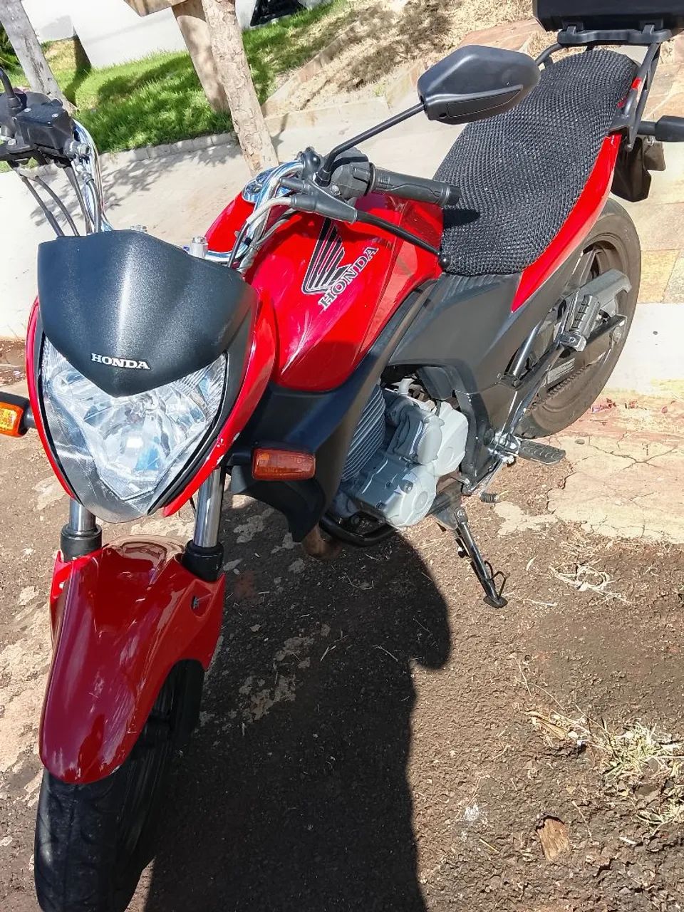 Cb300 Super conservada com KM baixo  - Foto 2
