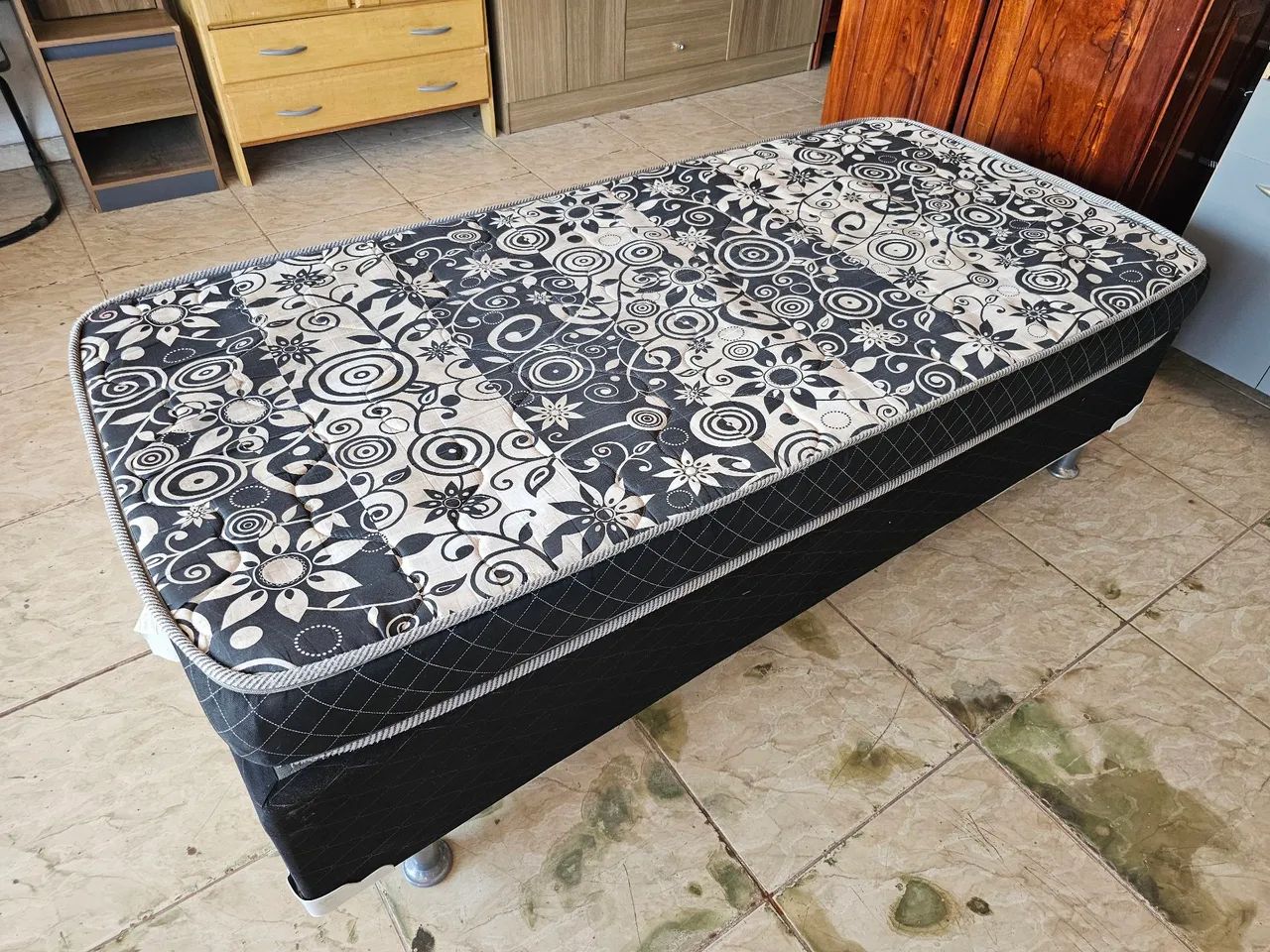 Cama box solteiro usada de espuma  - Foto 3