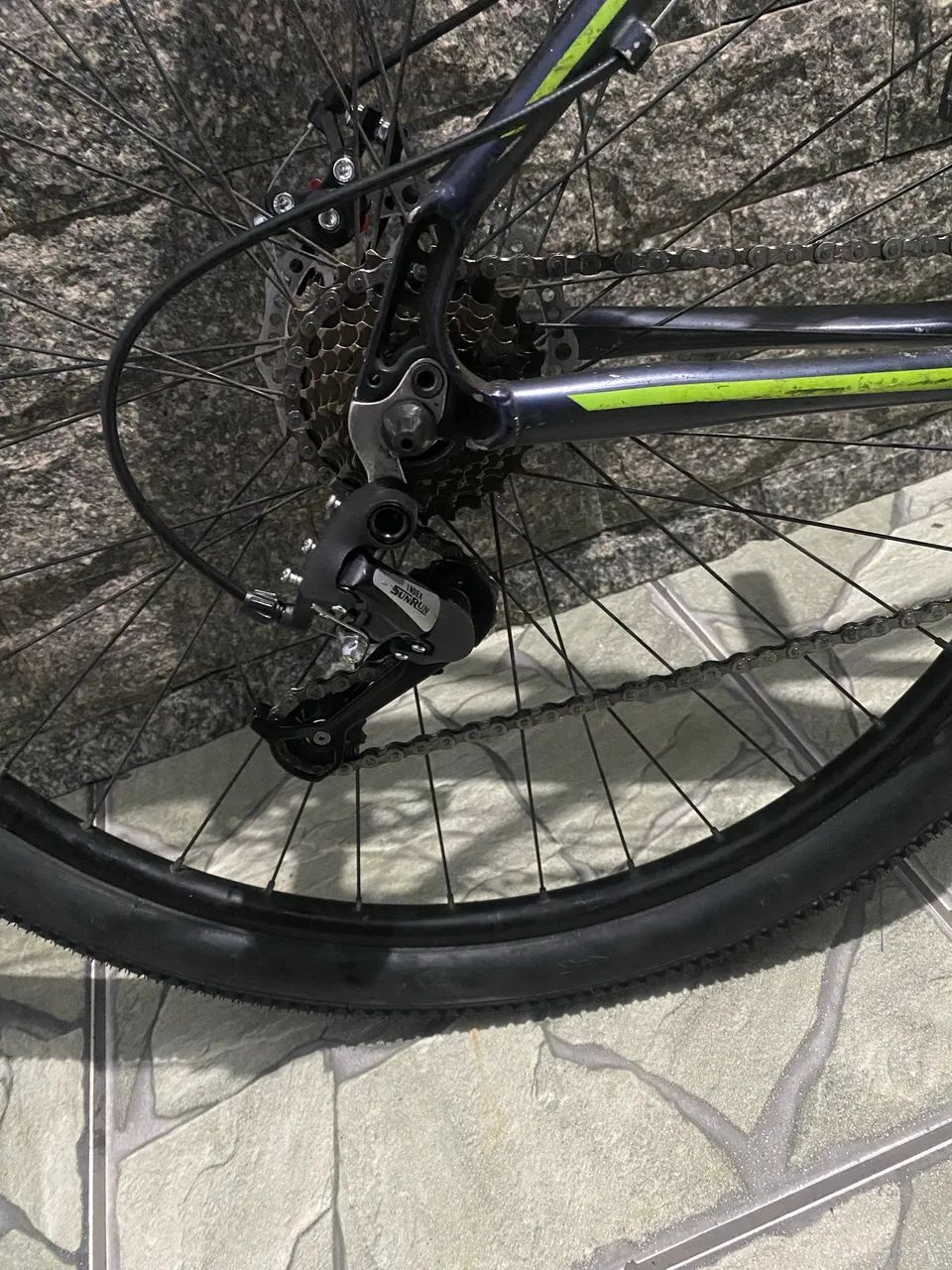 Vendo bicicleta aro 29 quadro 17 - Foto 5