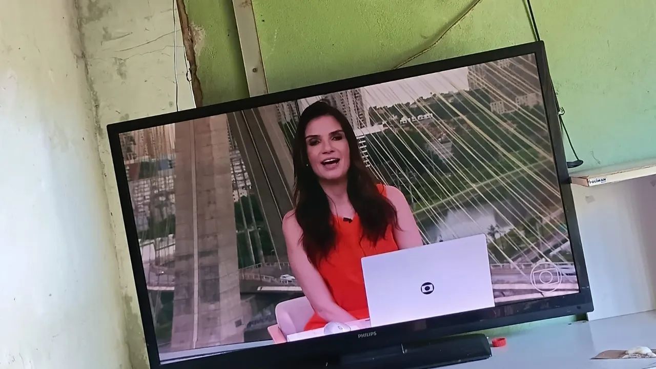 TV 42 polegadas - Foto 4