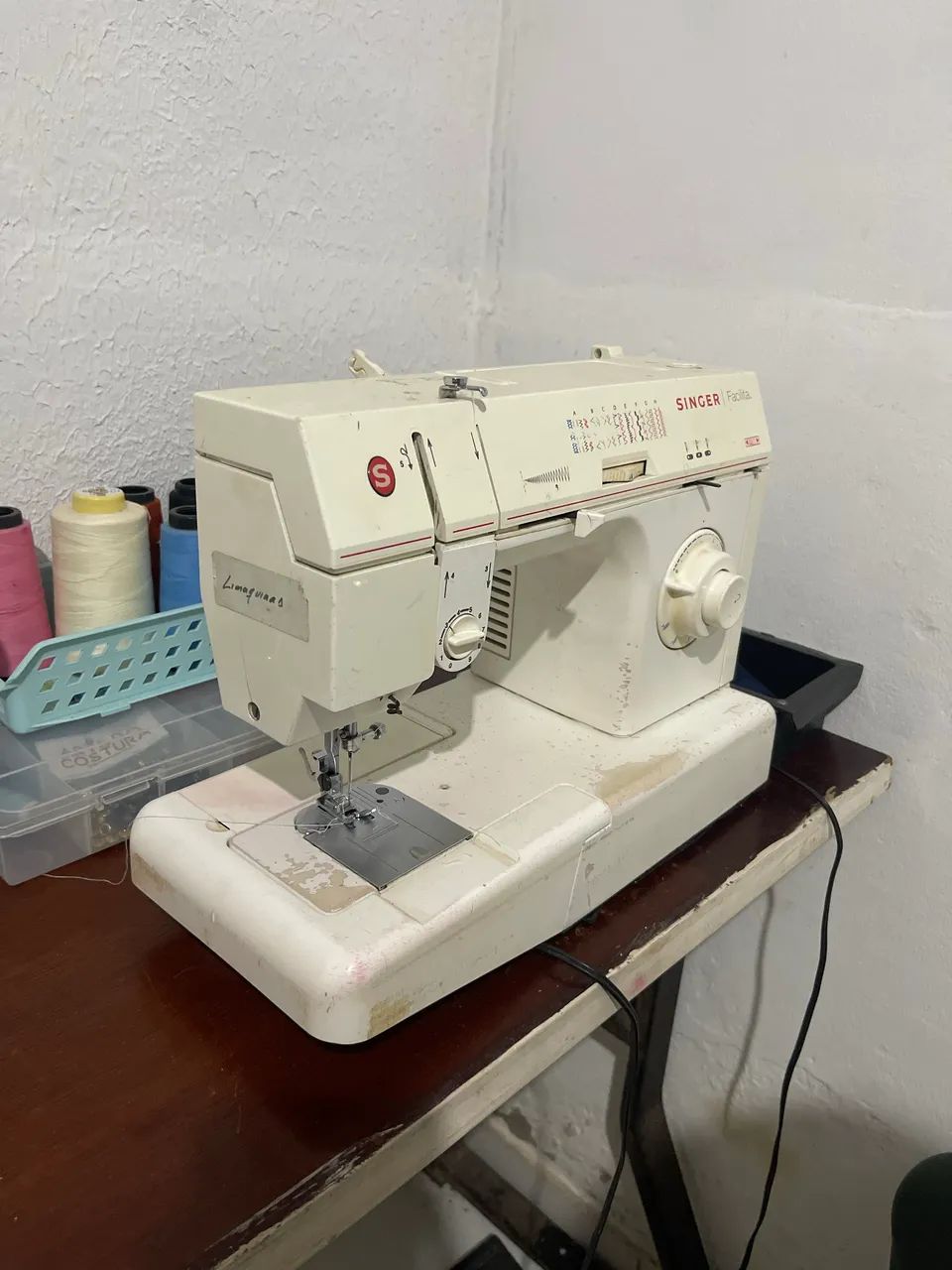 Máquina de costura singer - Foto 5