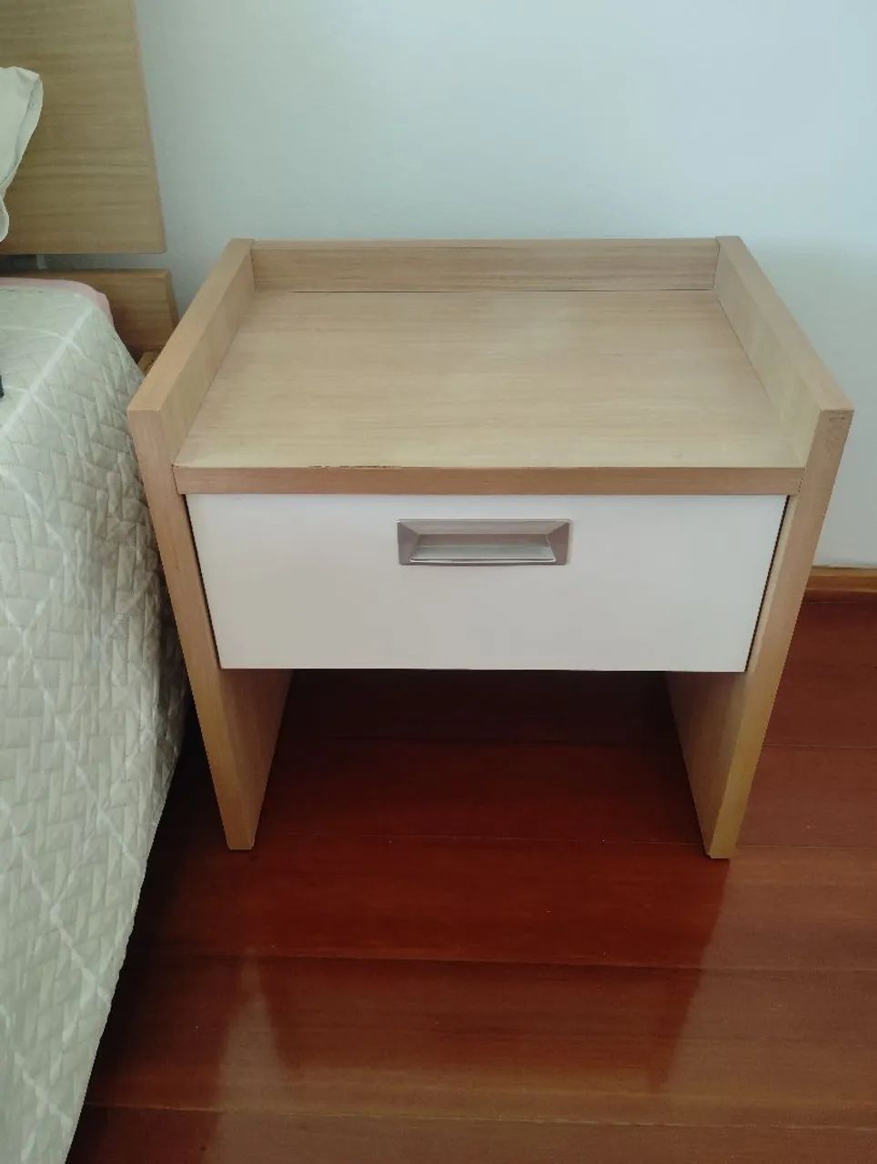 Cama casal c/ colchão e 2 criados mudos  - Foto 2