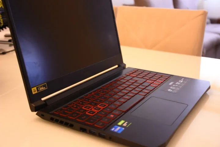 Notebook Acer Nitro 5 - Placa de Video 1650 Nvidia, I5 Intel, 8gb de RAM - Foto 3