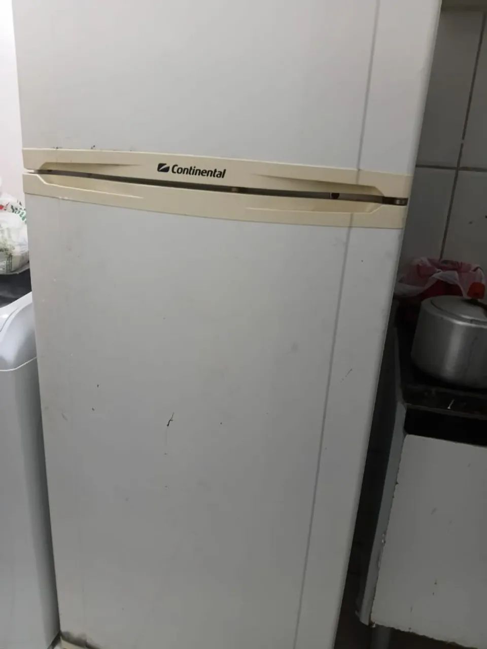 Vendo geladeira 