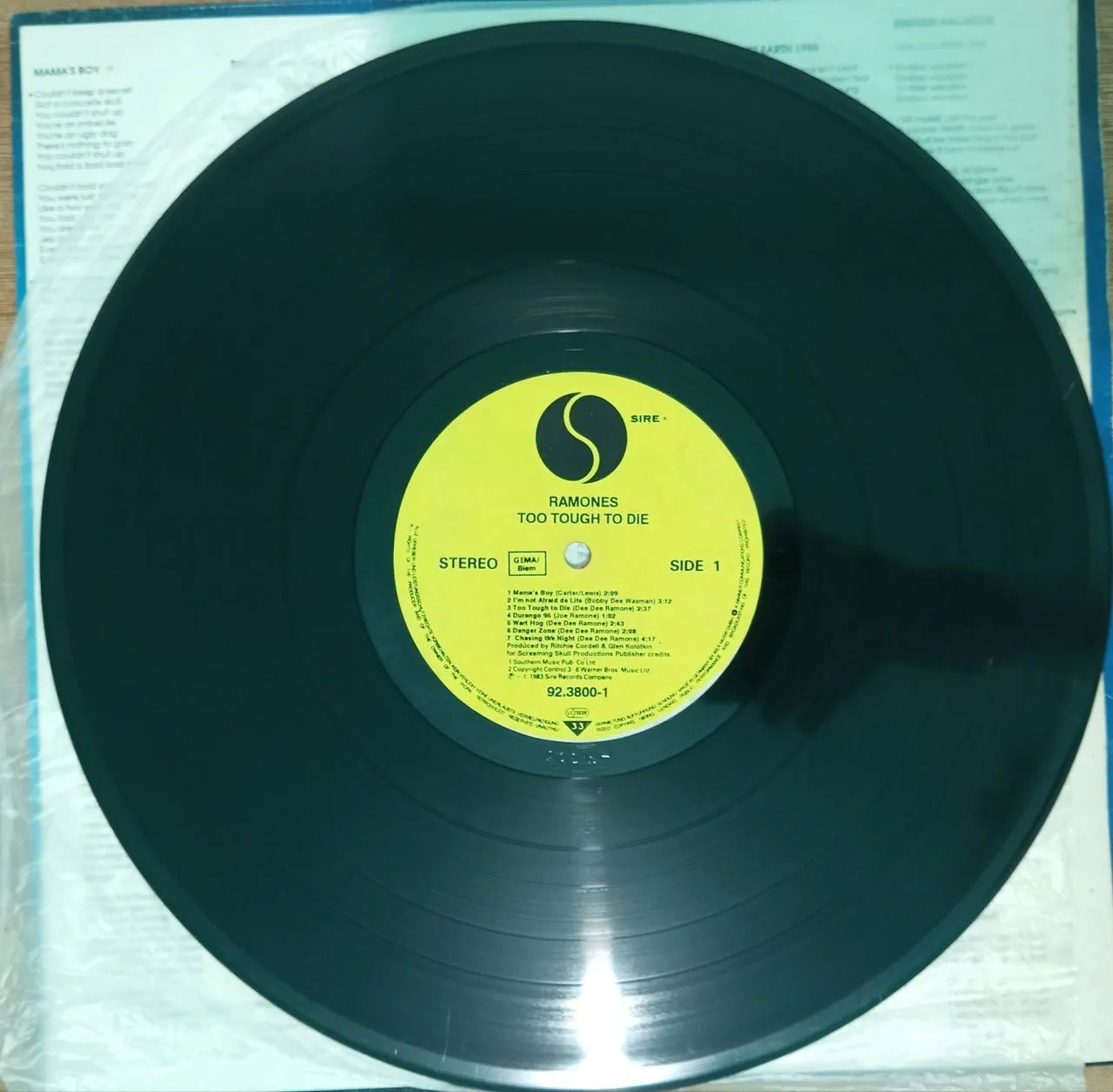 LP Vinil Ramones - Too tough to Die - Foto 4