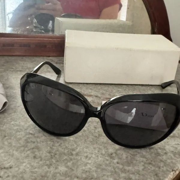 CHRISTIAN DIOR - ÓCULOS DE SOL ORIGI óculos de sol ORIGINAL COM DESIGN OVERSIZED USADO