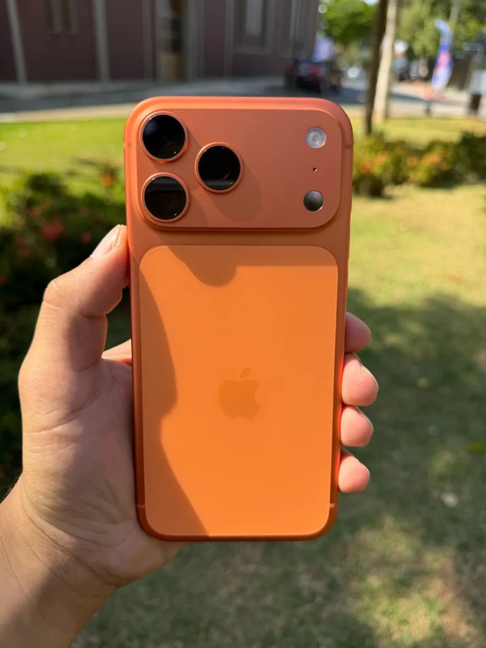 iPhone 17 Pro Max 100% bateria - Foto 2