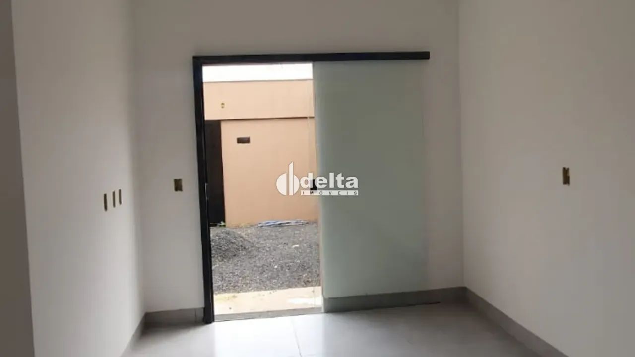 Casa com 3 quarto sendo 1 suíte disponível para Venda no bairro Jardim Brasília em Uberlân - Foto 7