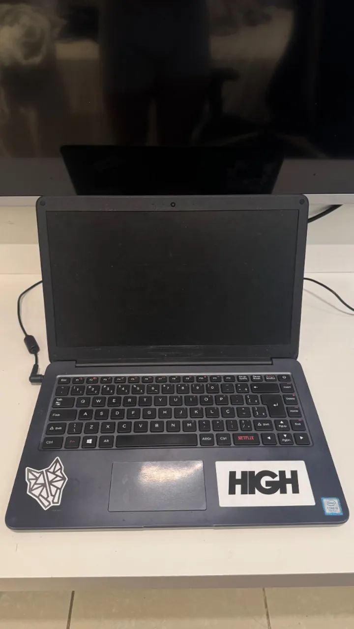 Notebook Positivo Core i3 / 4GB RAM / SSD 480GB / Windows 10 LTSC