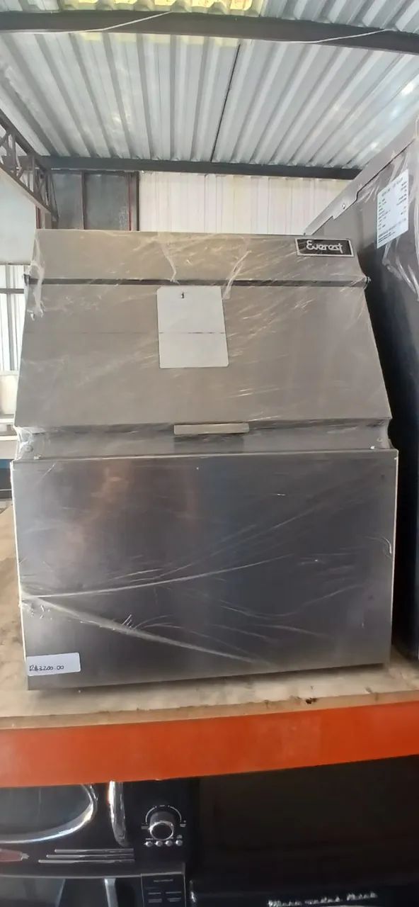 MÁQUINA DE GELO EVEREST EGC50 