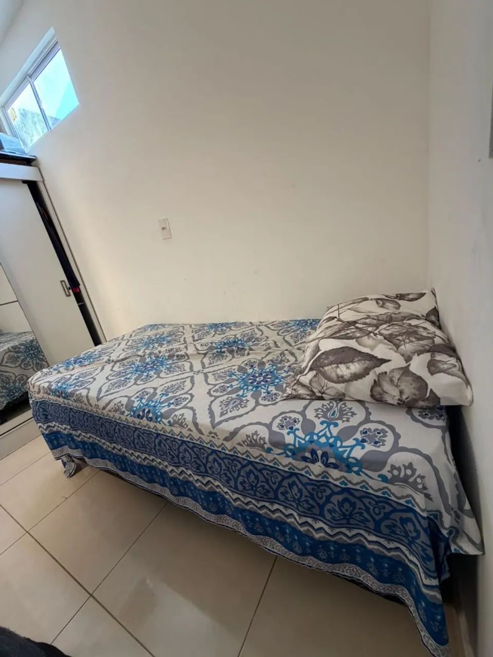 Cama box de solteiro + colchão 