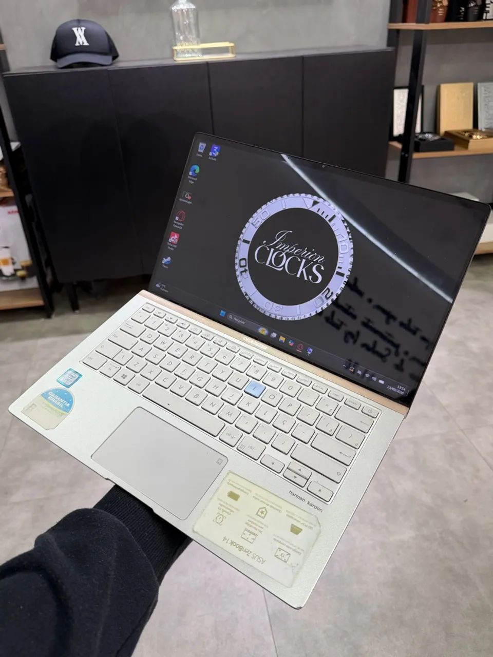 ZenBook 14 - i7 8th gen 