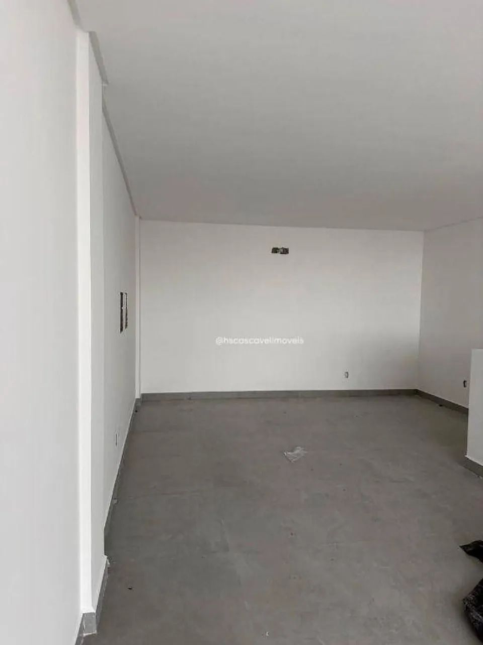 Sala comercial no centro próximo a policlínica - Foto 2