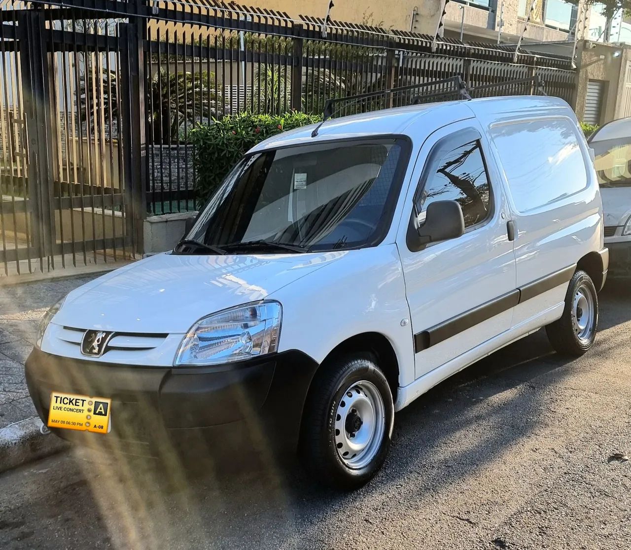 Peugeot Partner Partner Furgão 1.6 16V/ 1.6 16V Flex 3p 2020