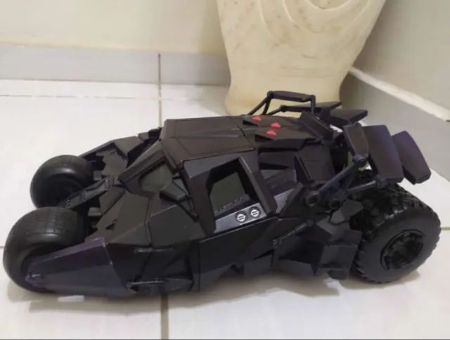 BATMOVEL TUMBLER (BEGINS) 34CM EMITE VARIOS SONS - Foto 3