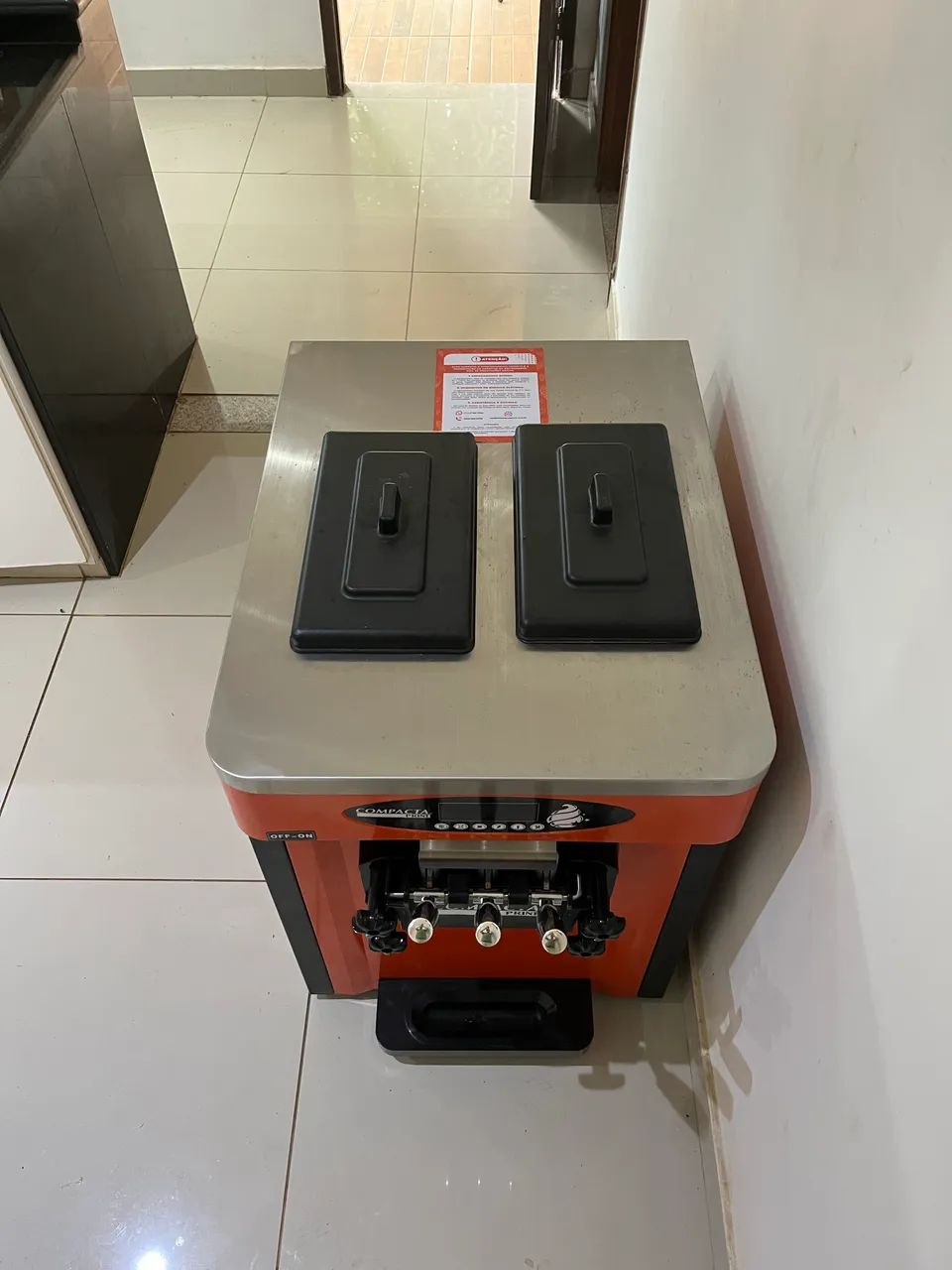 Maquina de sorvete soft Compacta Print - Foto 3